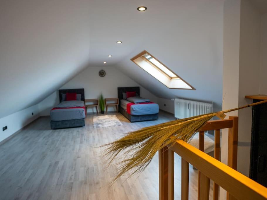 Serviceroom24 - Apartment 4 In Gladbeck Wlan - Smart-Tv - 24-7 Check-In Und Kueche Bagian luar foto